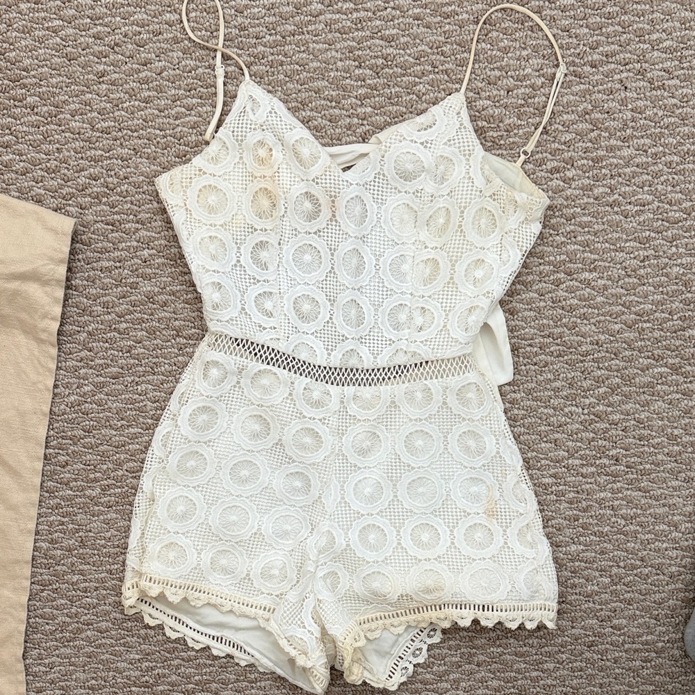 Lovers + Friends Cream Lace Dress